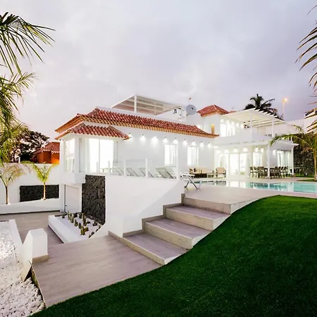 Elite: Your Private Haven Of Prestige Casa de Férias