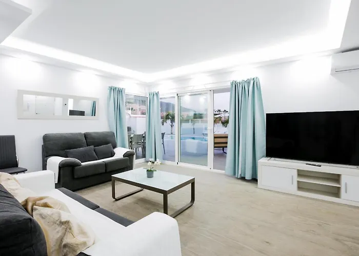 Elite: Your Private Haven Of Prestige * Costa Adeje (Tenerife)