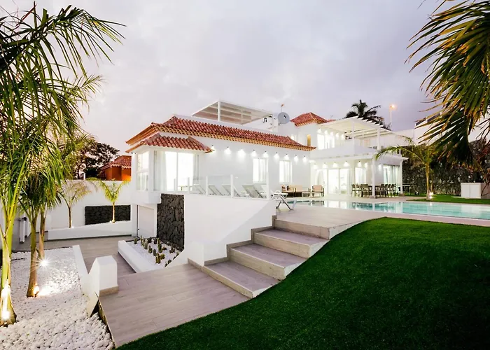 Elite: Your Private Haven Of Prestige Сasa de vacaciones