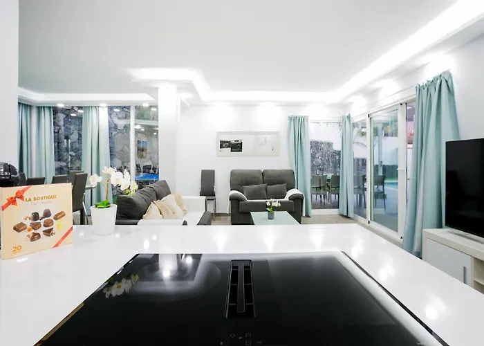 Elite: Your Private Haven Of Prestige Сasa de vacaciones Costa Adeje (Tenerife)