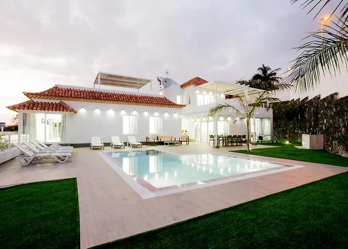 Elite: Your Private Haven Of Prestige Сasa de vacaciones *